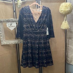 Women's ELIZA J. Navy Blue Lace Dress with Tan Lining Size 12P